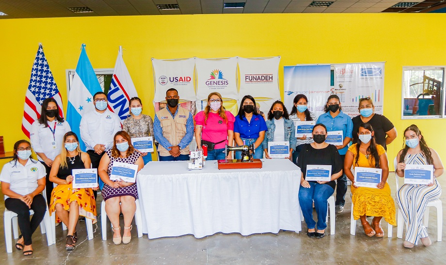 Grupo Jaremar en alianza con Funadeh y asocio con USAID a través de proyecto Genesis entregan de kits de emprendimiento