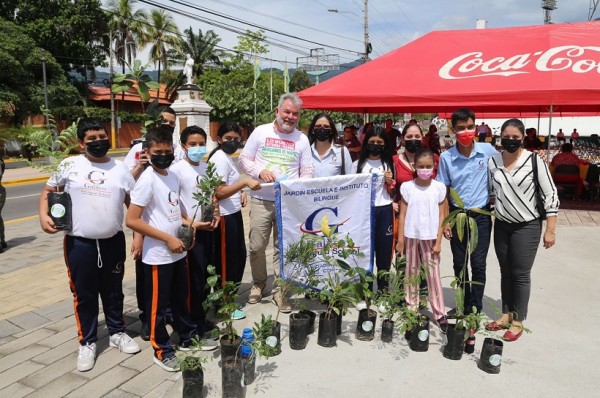 Realizan Megareciclatón a beneficio de construcción del Hospital Materno Infantil de San Pedro Sula