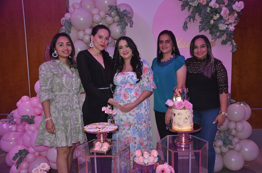 Tierno baby shower para darle la bienvenida a Mariangel