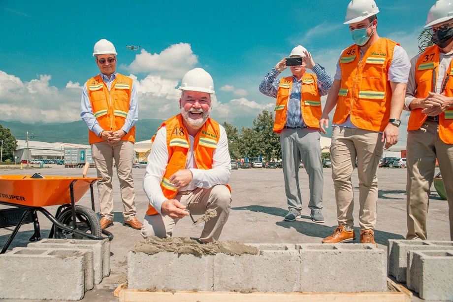 Colocan primera piedra de nueva nave Anduro Manufacturing que generará alrededor de 600 empleos en SPS