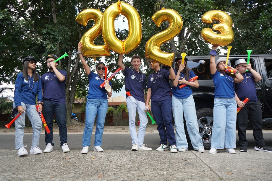 Alegría y entusiasmo en la Seniors Entrance de la Generación ECSA’23