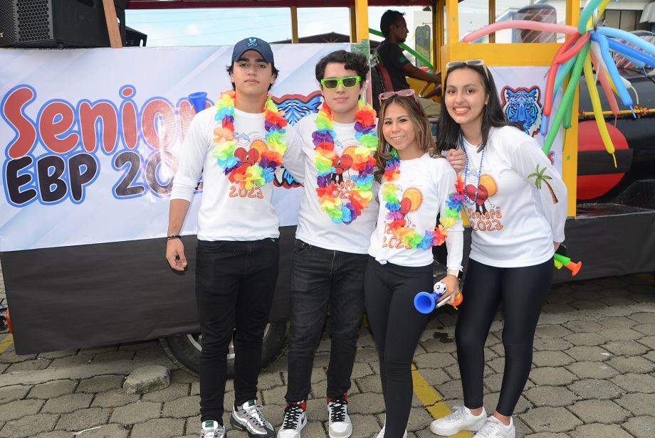 La Seniors Entrance 2023 al estilo tropical de la Escuela Episcopal El Buen Pastor