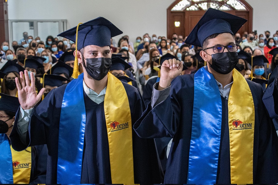 En un ambiente festivo la UCENM celebra su graduación 2022