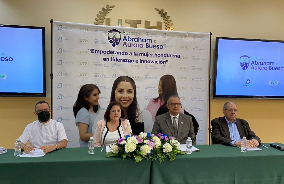 Lanzan programa de becas para mujeres hondureñas en carreras de ciencias y tecnología