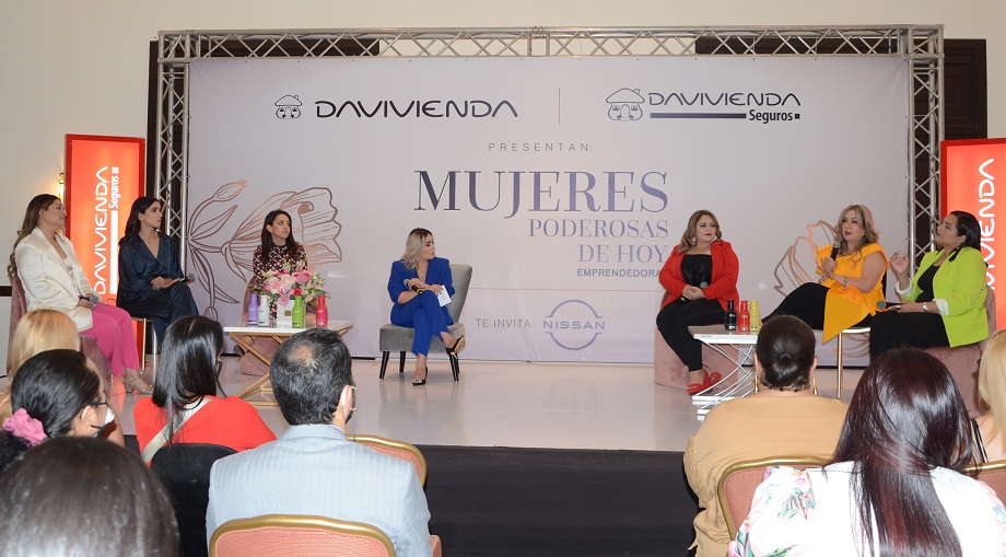 Mujeres Poderosas de Hoy y su camino del emprendimiento