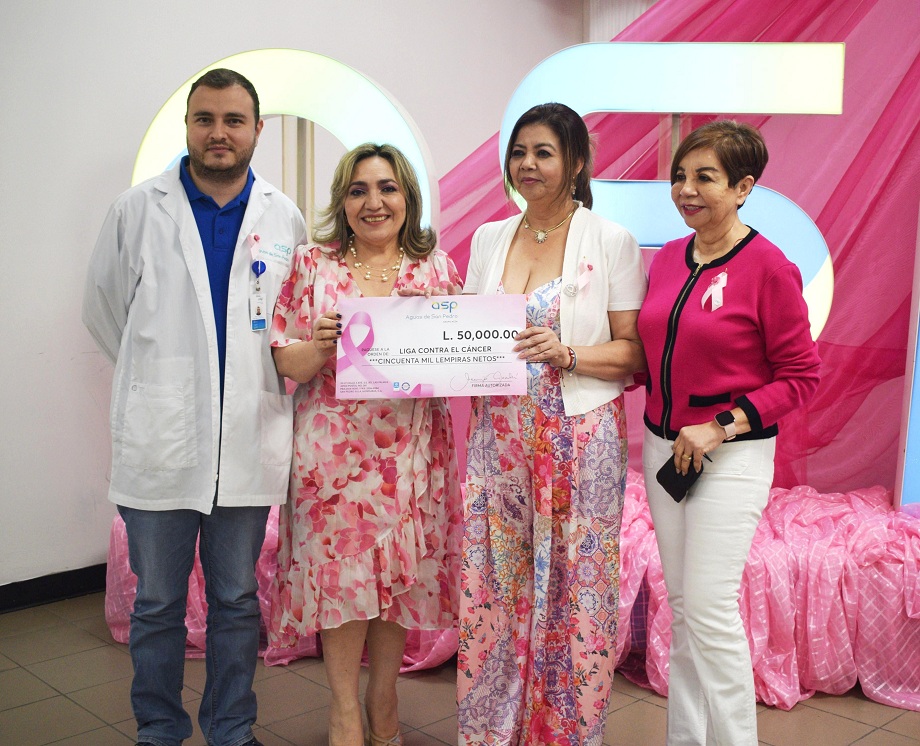 Aguas de San Pedro ilumina la flama rosa y reafirma su compromiso en la lucha contra el cáncer de mama