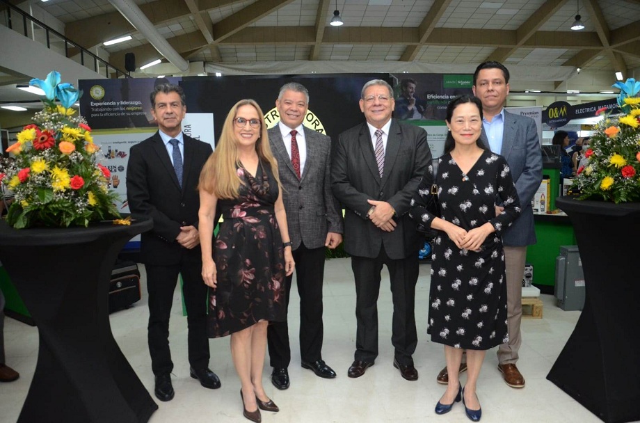 Coctel de inauguración de Expo Energía Honduras en San Pedro Sula