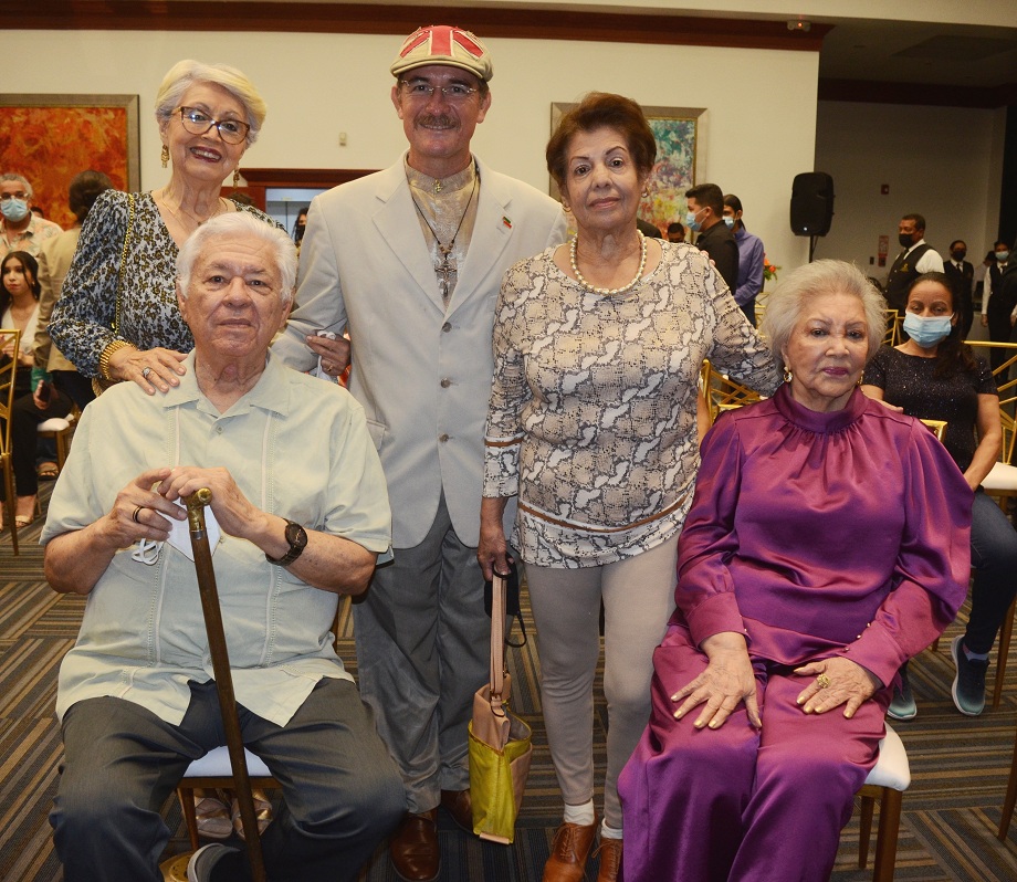 Grupo Cultural Tribu y Banpais rinden homenaje a Guillermo Anderson y al poeta Héctor Flores