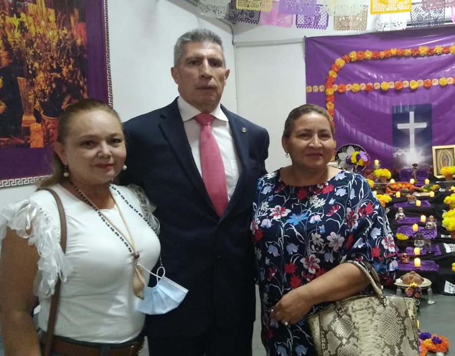 Consulado de México exhibe tradicional “Altar del Día de Muertos” en el Hotel Copantl