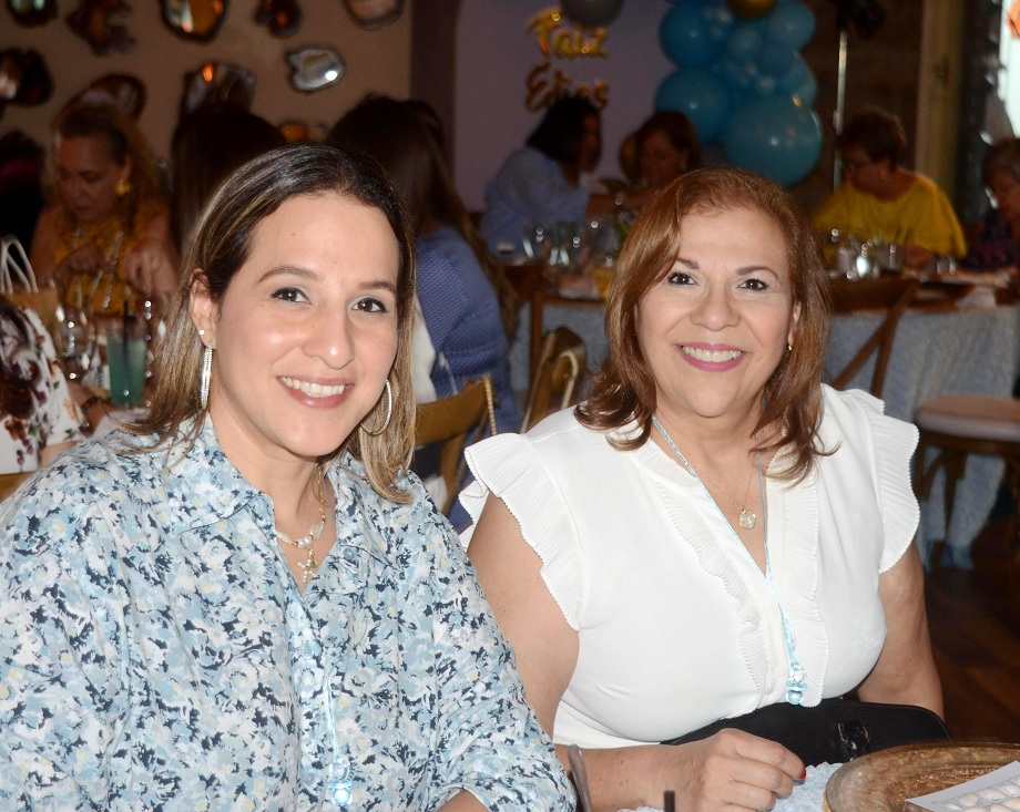 Jazmín de Handal ¡Feliz! con su baby shower al estilo náutico