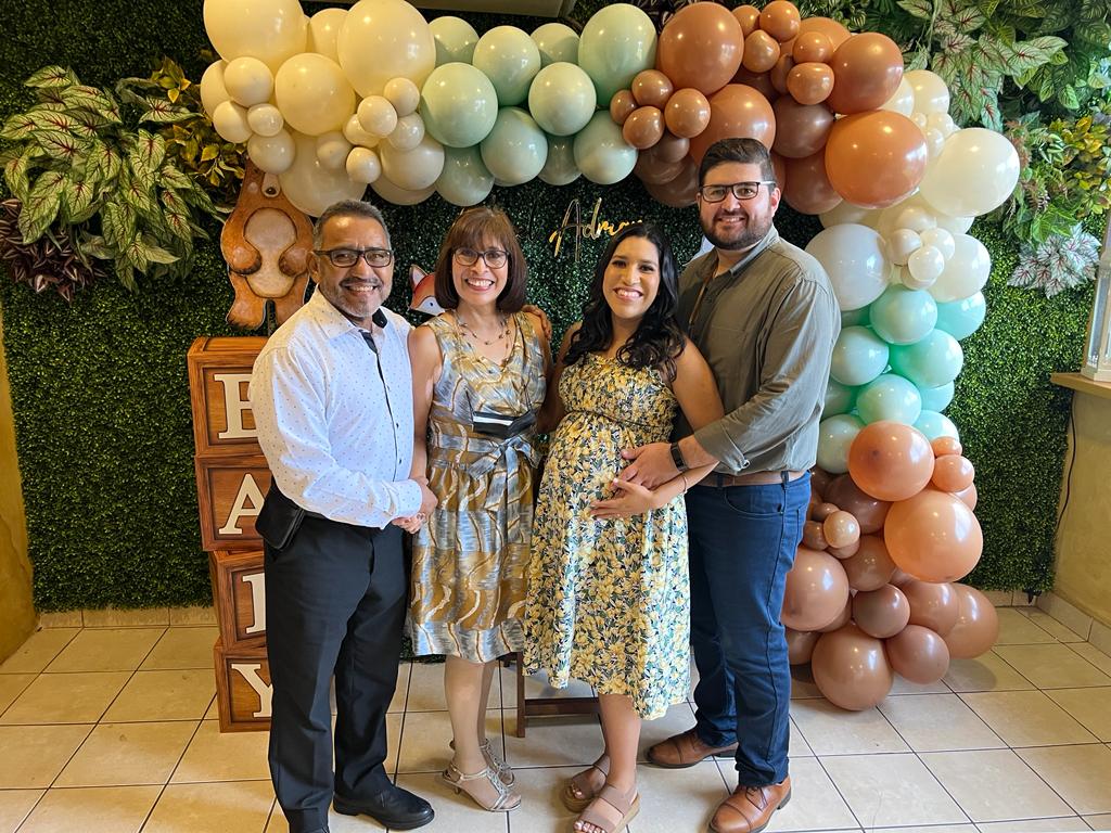 Ameno Baby shower para darle la bienvenido a Samuel Adrián