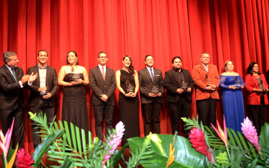 Gala musical por el 77 aniversario de la Escuela Victoriano López 