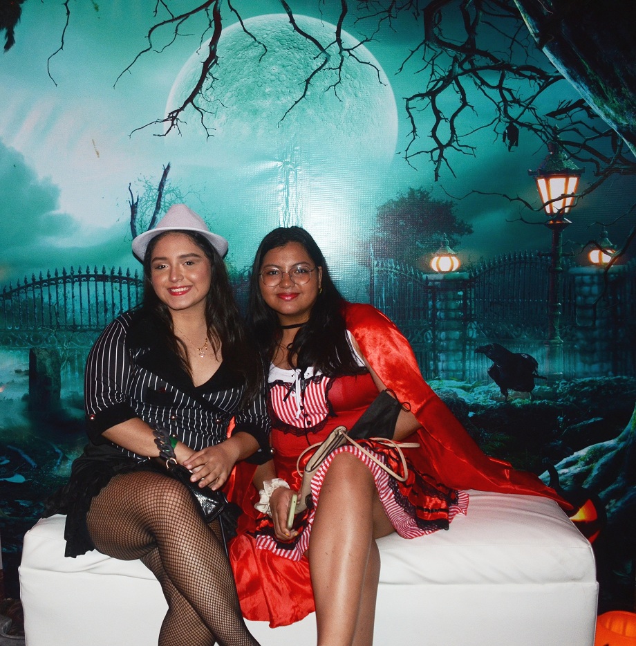 Escalofriante y divertida Halloween Party