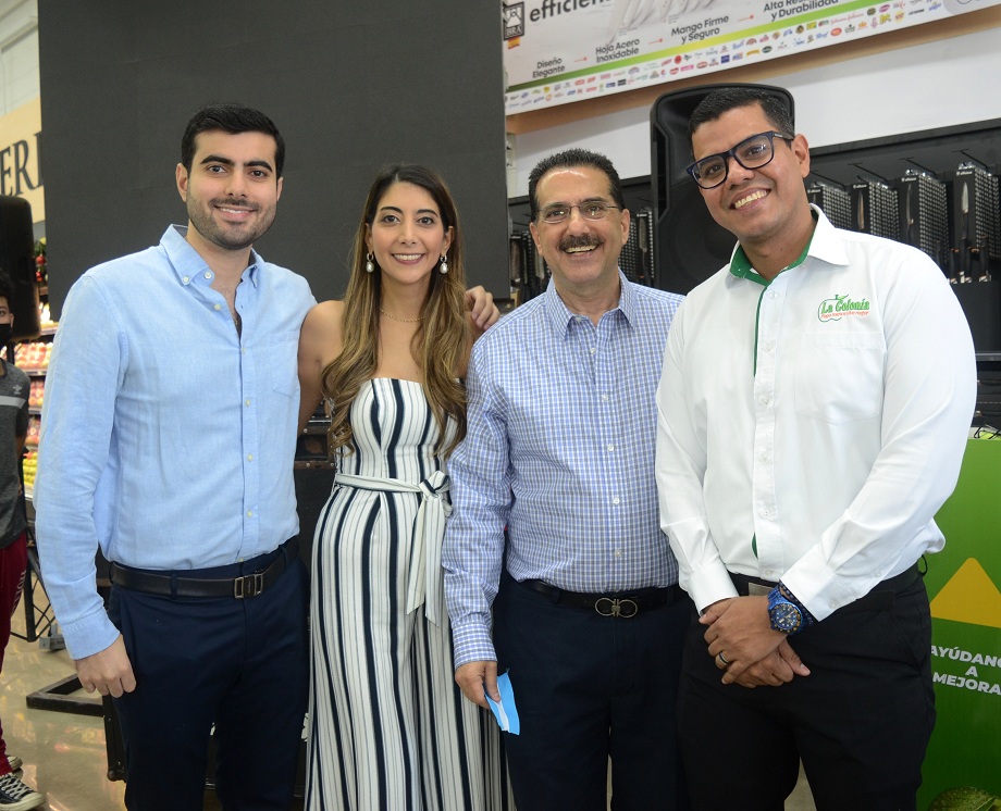 Supermercados La Colonia apertura su bella tienda en Plaza Universal de San Pedro Sula