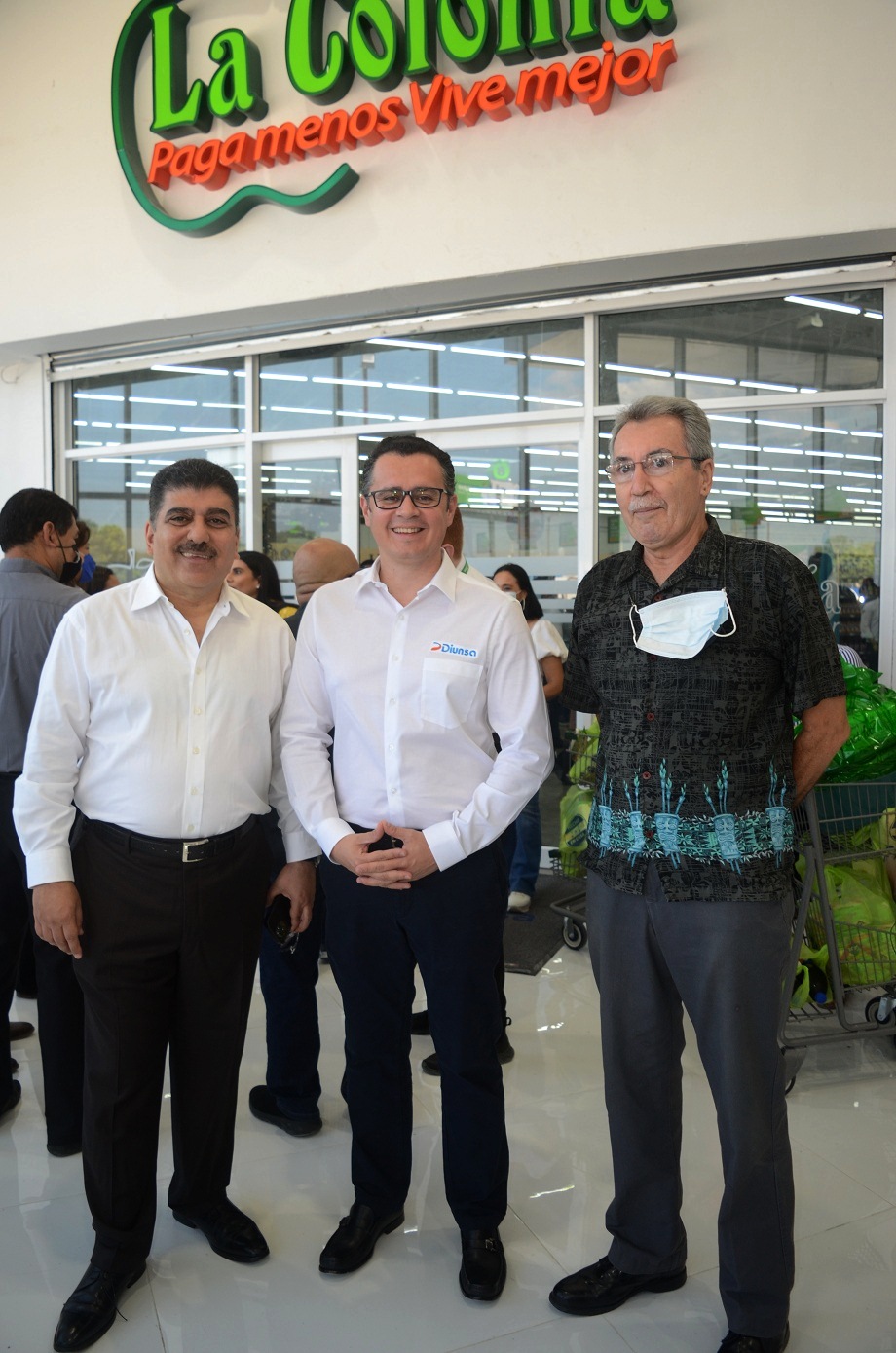 Supermercados La Colonia apertura su bella tienda en Plaza Universal de San Pedro Sula