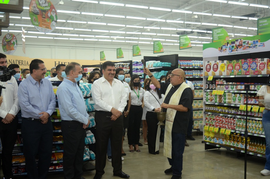 Supermercados La Colonia apertura su bella tienda en Plaza Universal de San Pedro Sula