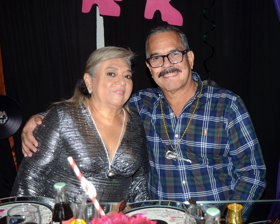 Una Disco Party celebrando el cumpleaños de Jackie Babún