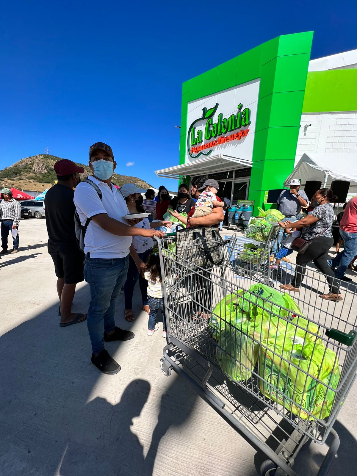 Supermercados La Colonia reafirma su compromiso con la zona sur con la apertura en Nacaome