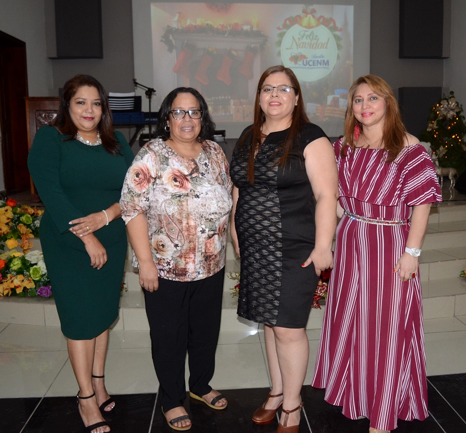 UCENM celebra tradicional cena navideña del 2022