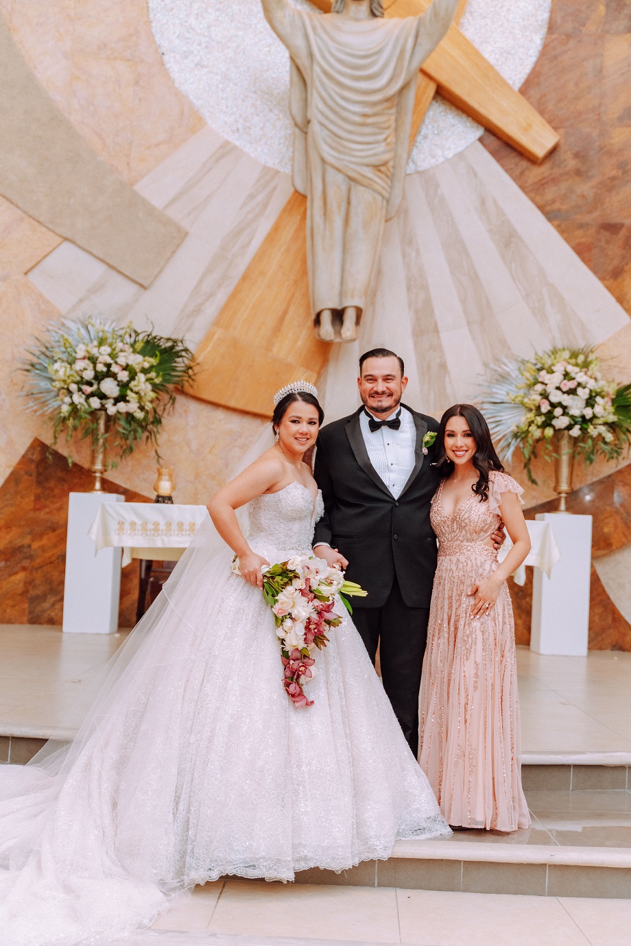 La boda de Héctor Luis Ponce y Patricia Jackeline Interiano… una bella historia de amor