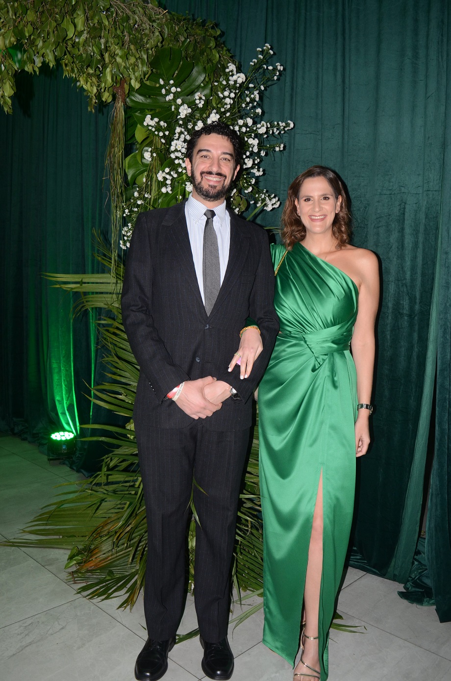 Elegancia y romanticismo en la boda Luis Diego Ortez y Stephanie Ewens