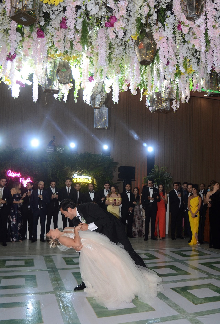 Elegancia y romanticismo en la boda Luis Diego Ortez y Stephanie Ewens