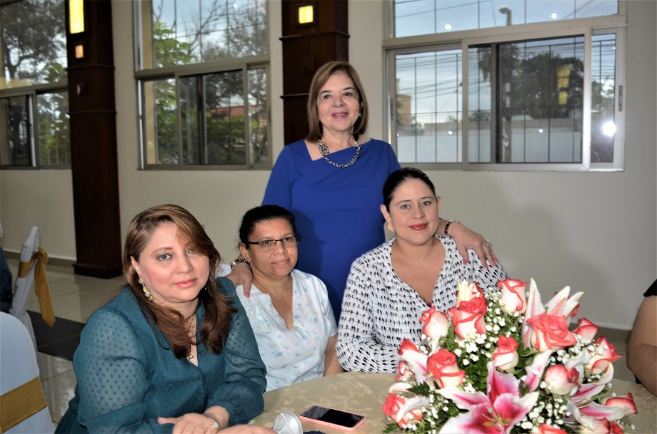 ¡Sorpresa! Momentos inolvidables celebrando el cumpleaños de la abogada María Antonia de Suazo