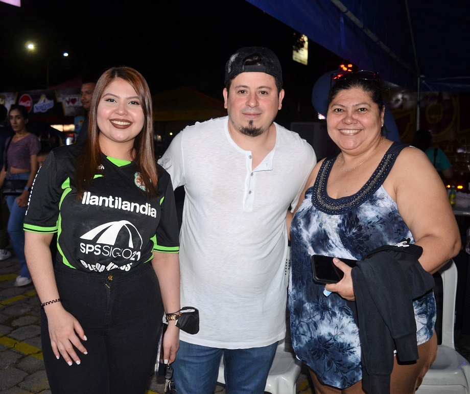 Ellos disfrutaron del “Festival del Pollo chuco” en San Pedro Sula