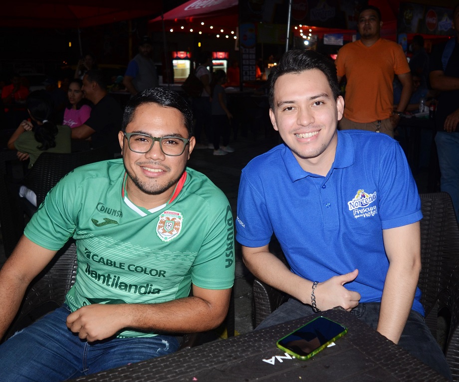 Ellos disfrutaron del “Festival del Pollo chuco” en San Pedro Sula