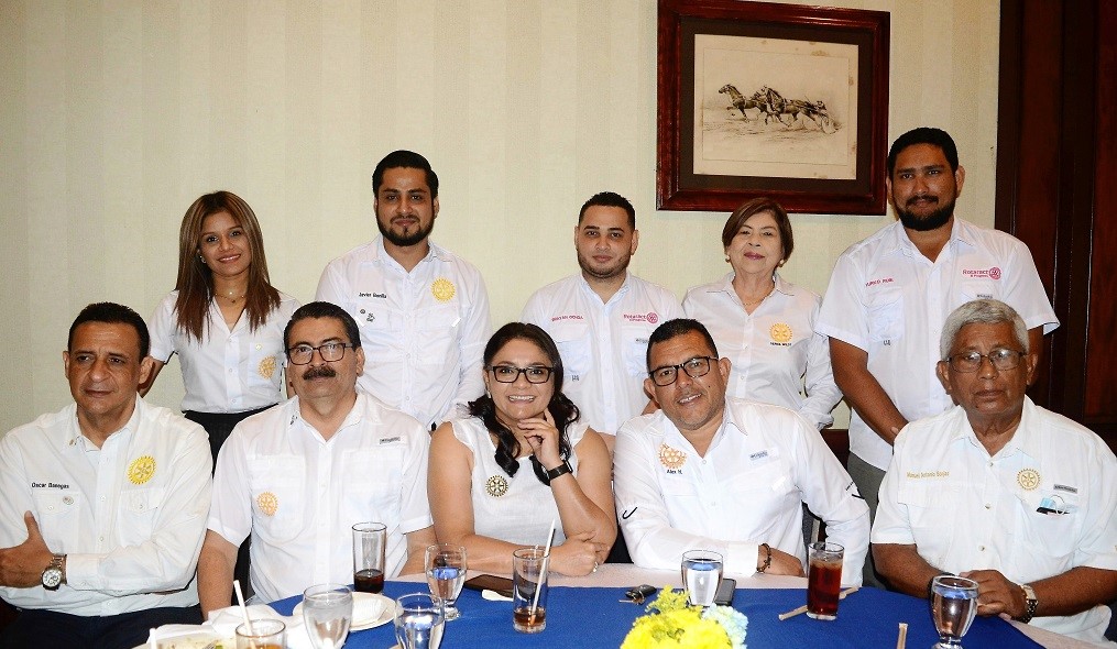 Hermandad rotaria en San Pedro Sula en la celebración del 118 Aniversario de Rotary International