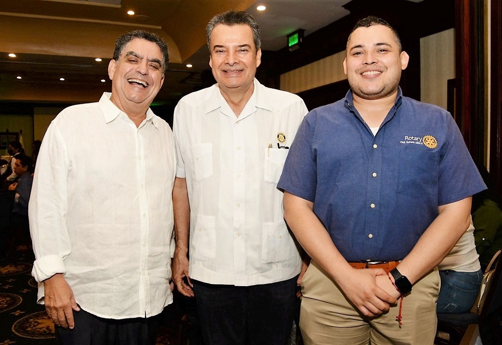 Hermandad rotaria en San Pedro Sula en la celebración del 118 Aniversario de Rotary International