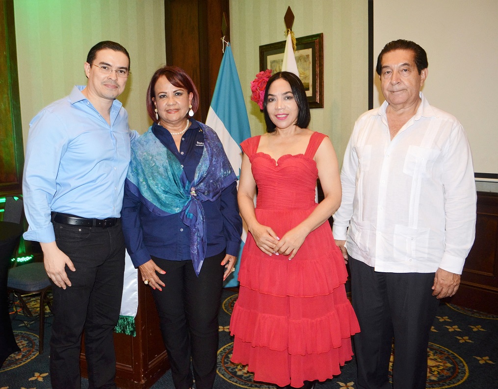 Hermandad rotaria en San Pedro Sula en la celebración del 118 Aniversario de Rotary International