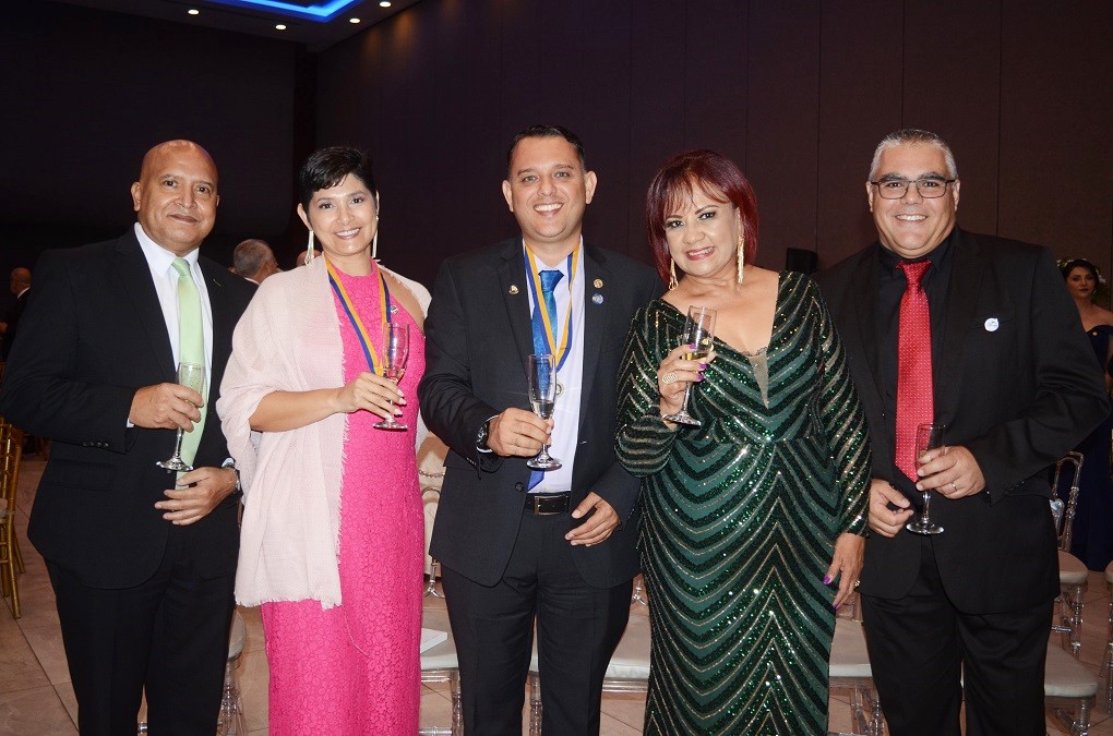 Gala e honor a Jennifer Jones, presidente de Rotary International