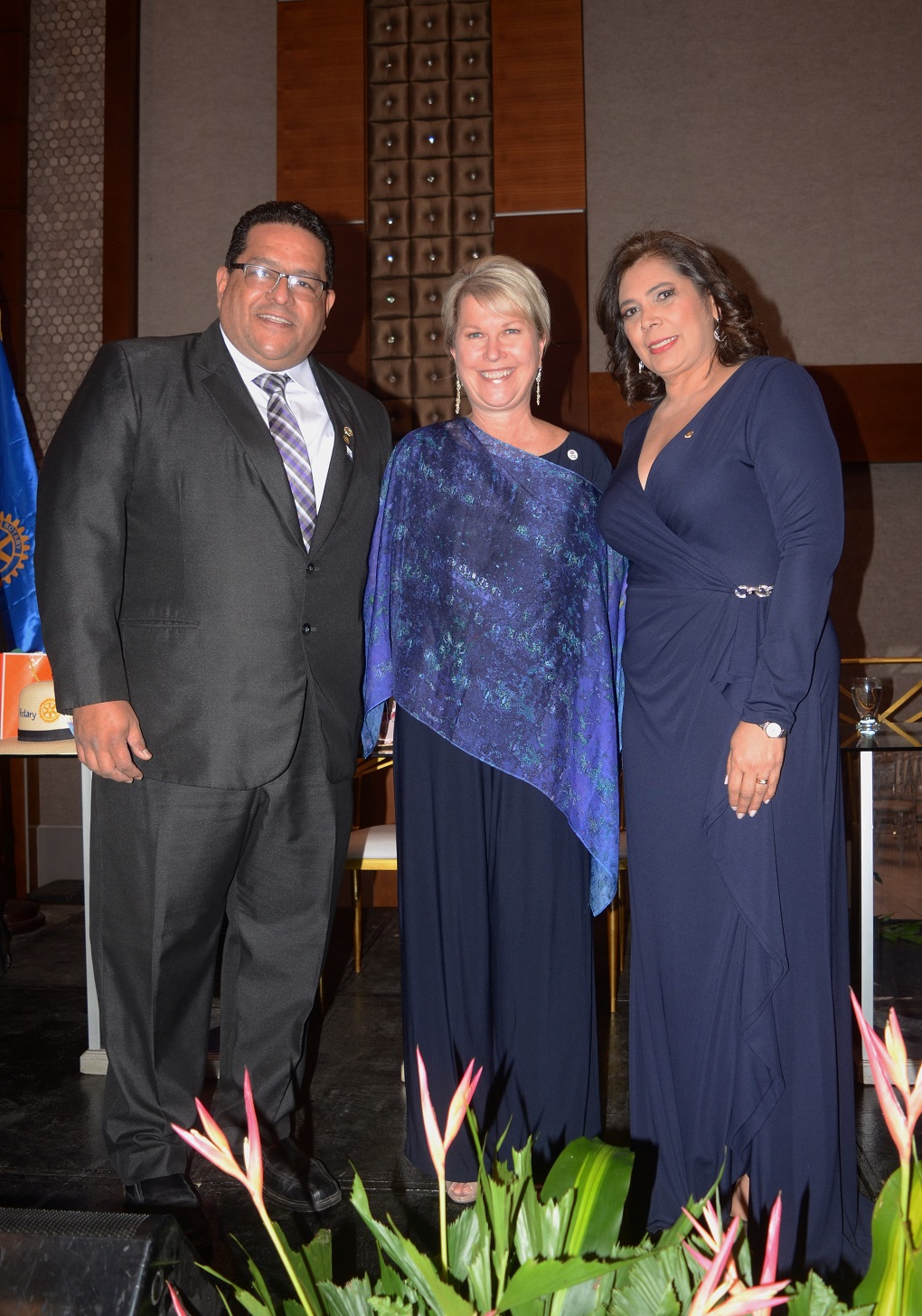 Gala e honor a Jennifer Jones, presidente de Rotary International