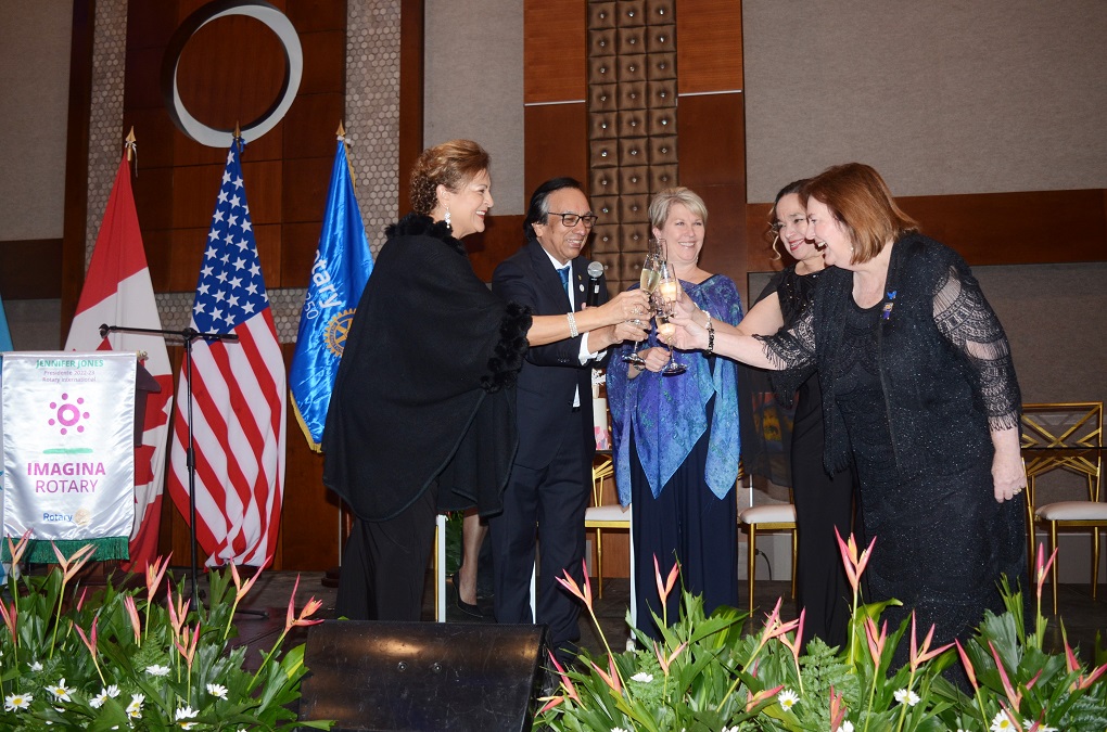 Gala e honor a Jennifer Jones, presidente de Rotary International