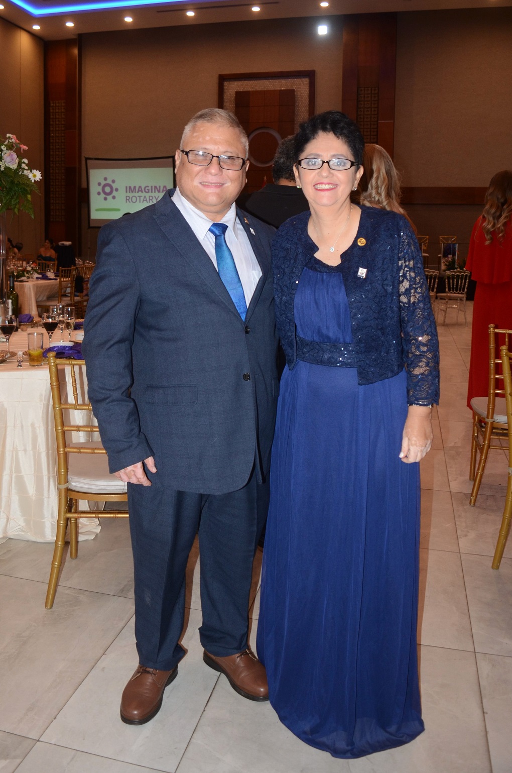 Gala e honor a Jennifer Jones, presidente de Rotary International