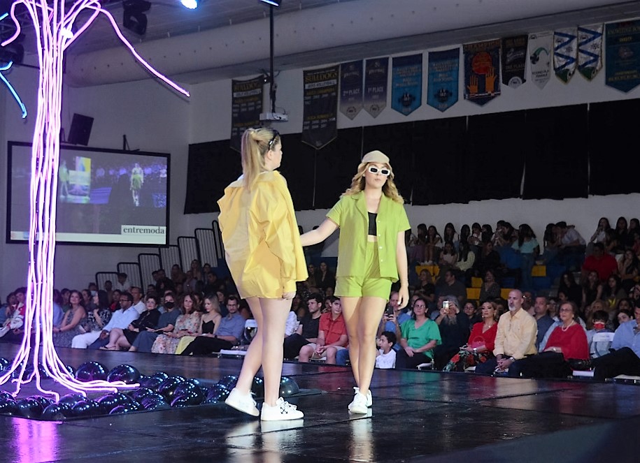 Ibiza Nights Fashion Show 2023 de los Seniors de la EIS