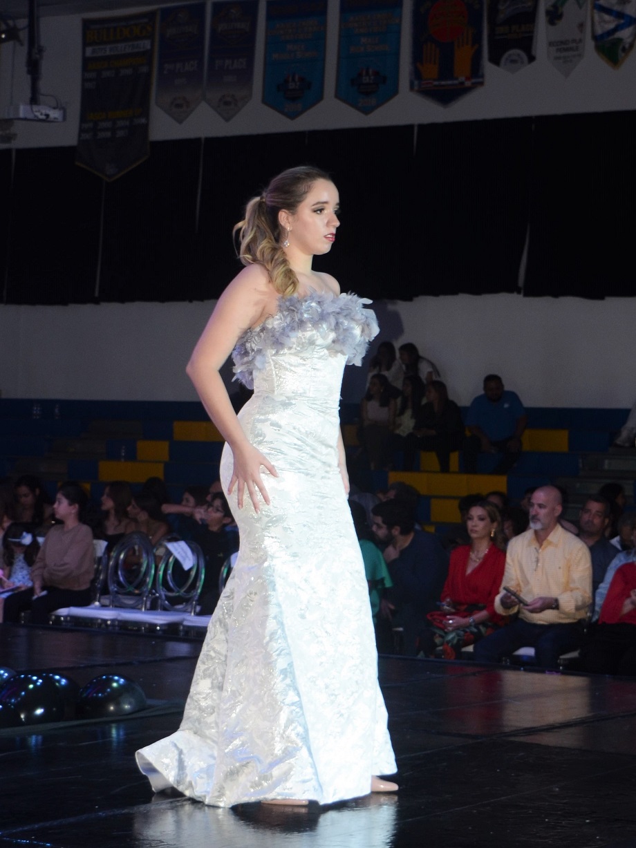 Ibiza Nights Fashion Show 2023 de los Seniors de la EIS