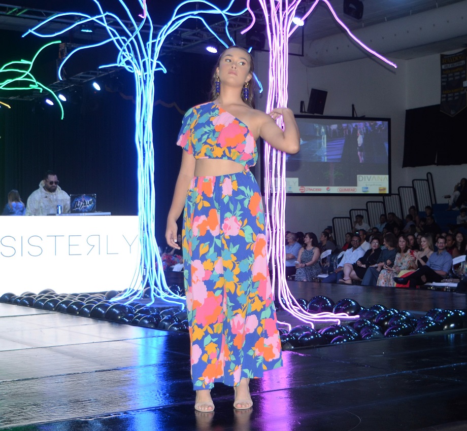 Ibiza Nights Fashion Show 2023 de los Seniors de la EIS