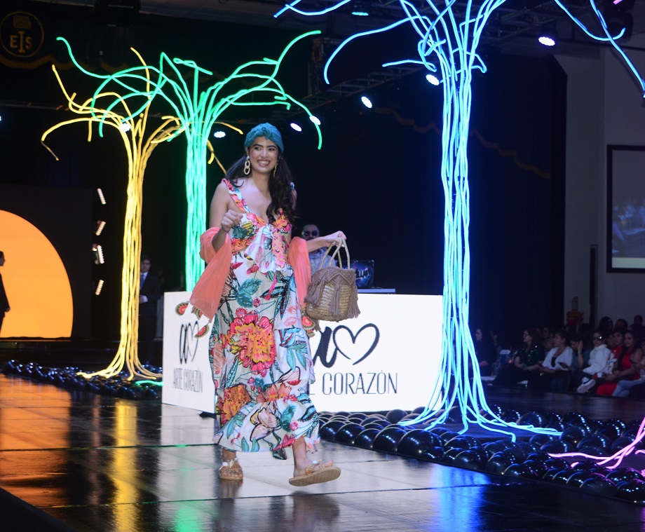 Ibiza Nights Fashion Show 2023 de los Seniors de la EIS