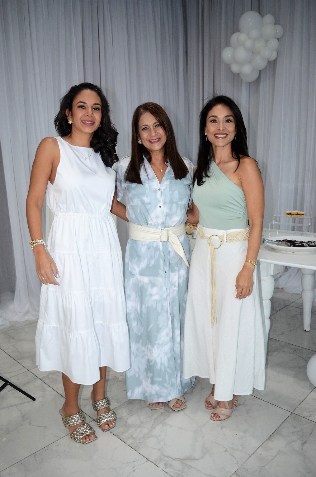 Un baby shower con mucho encanto en honor a Sadia Orellana de Martínez