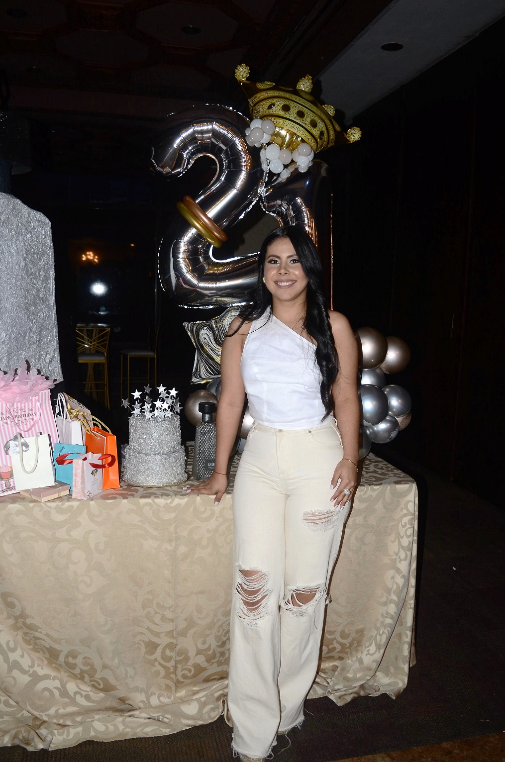 Melanie Turcios protagoniza una grata velada por su cumpleaños número 21