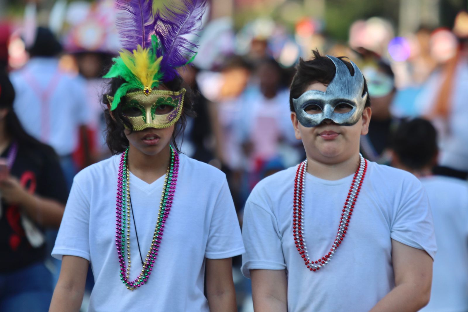 Con desfile artistas sampedranos conmemoran el Día Mundial de Teatro