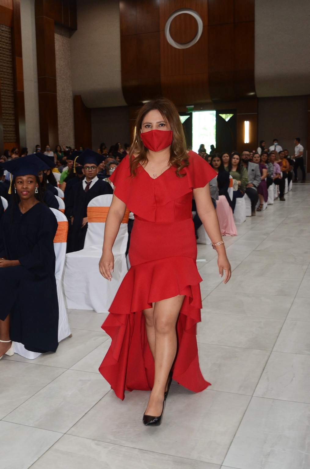 Solemnes actos de graduación de Academia Profesional Las Amigas y el Instituto Técnico Los Zorzales 