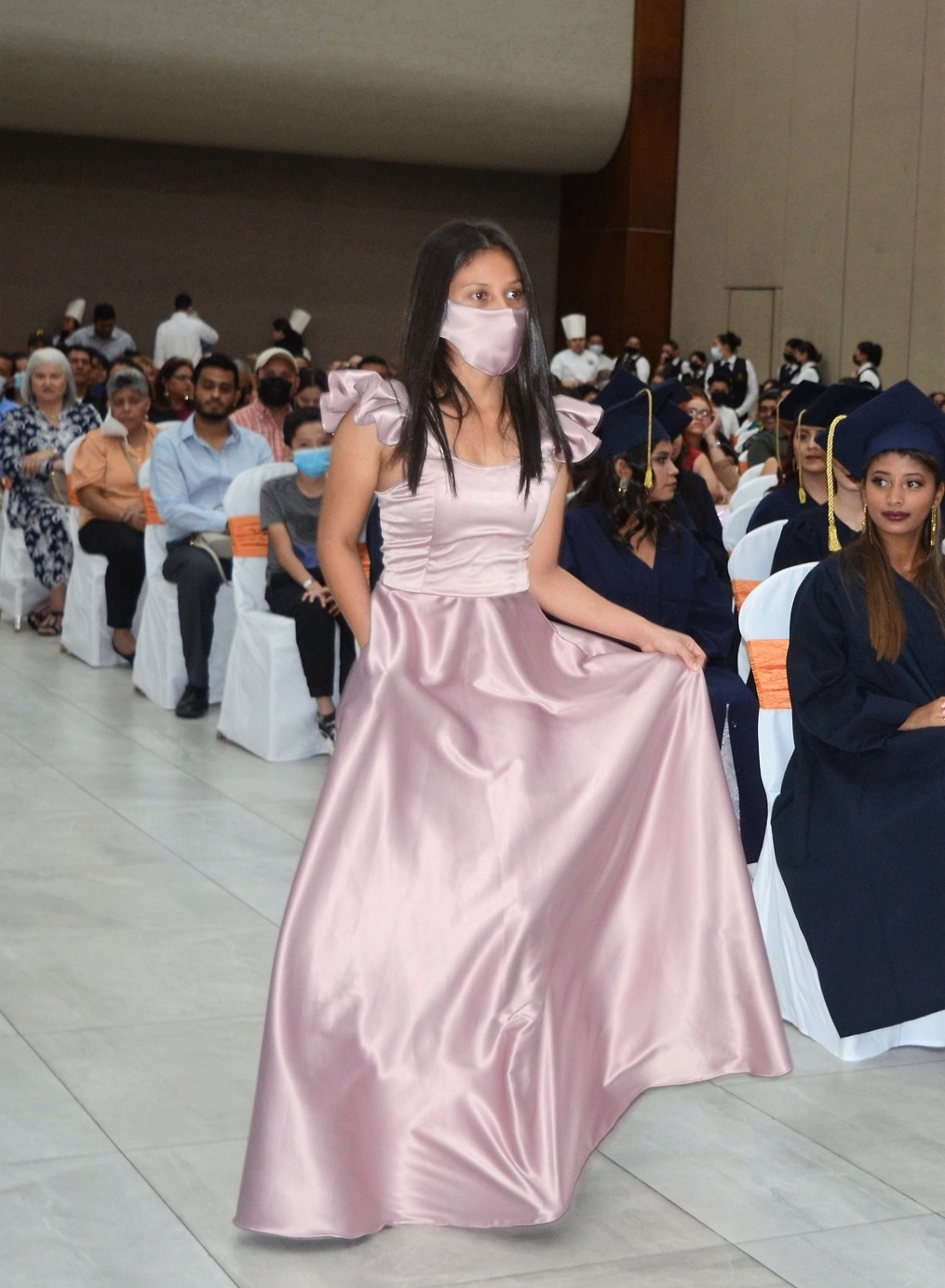 Solemnes actos de graduación de Academia Profesional Las Amigas y el Instituto Técnico Los Zorzales 