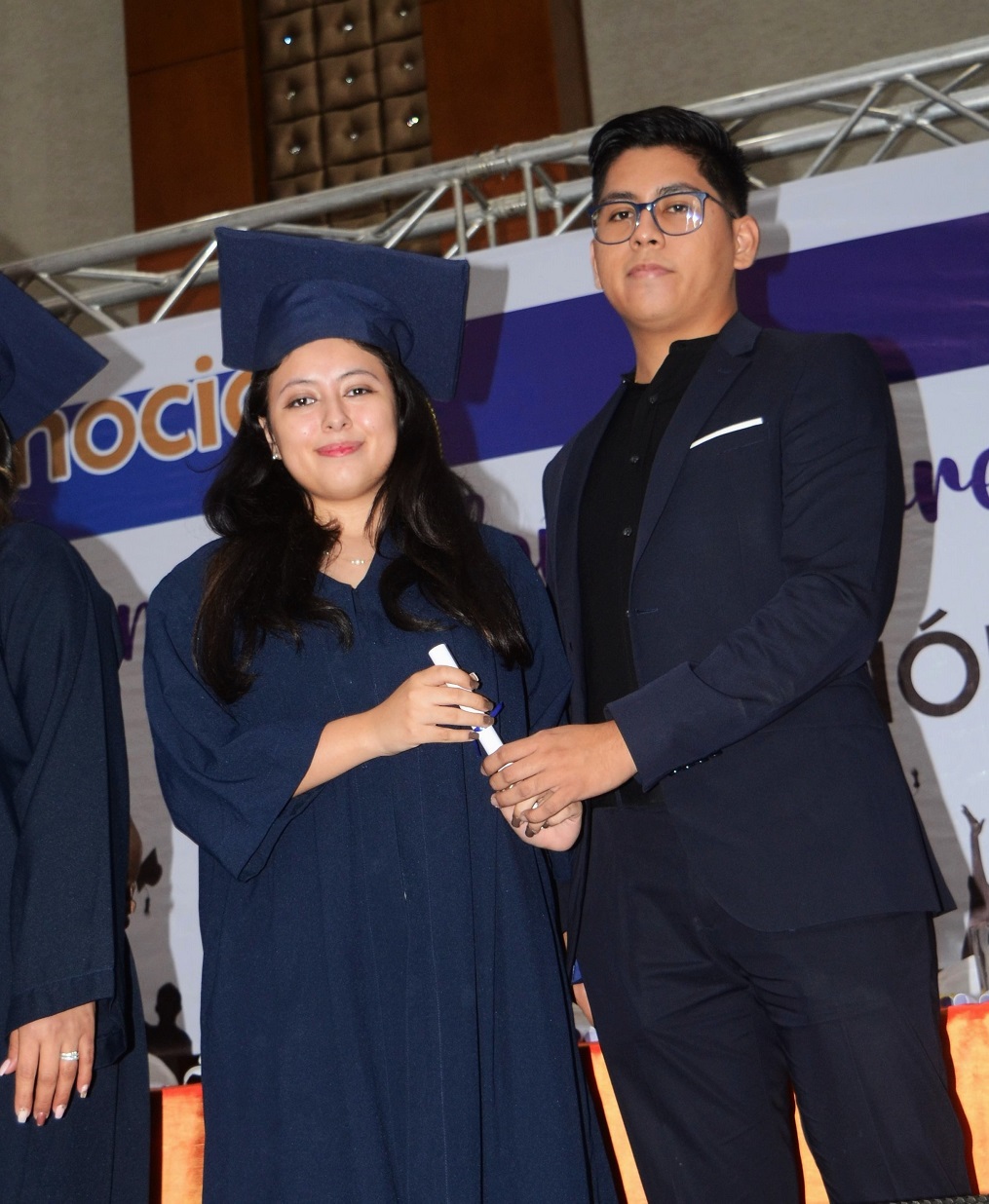 Solemnes actos de graduación de Academia Profesional Las Amigas y el Instituto Técnico Los Zorzales 