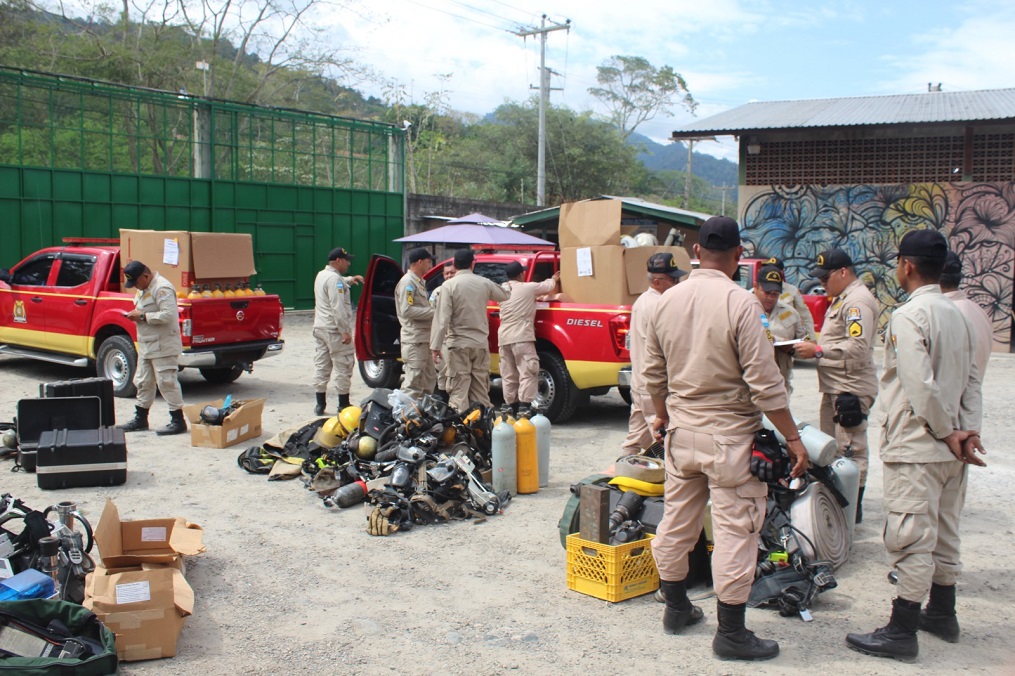 Grupo Jaremar junto a Cepudo y Food for the Poor realiza importante donativo al Cuerpo de Bomberos