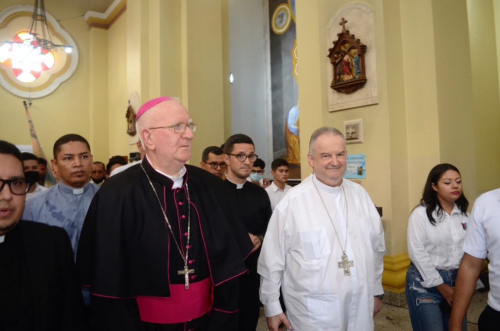 Monseñor Michael Lenihan asume como primer arzobispo de la arquidiócesis de San Pedro Sula