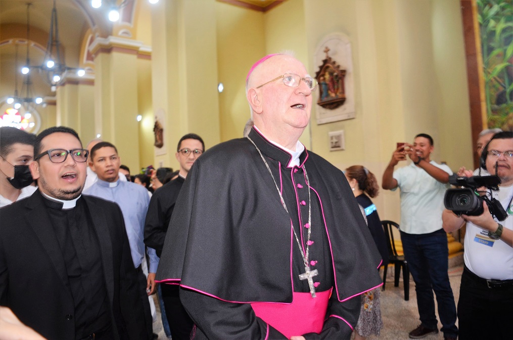 Monseñor Michael Lenihan asume como primer arzobispo de la arquidiócesis de San Pedro Sula