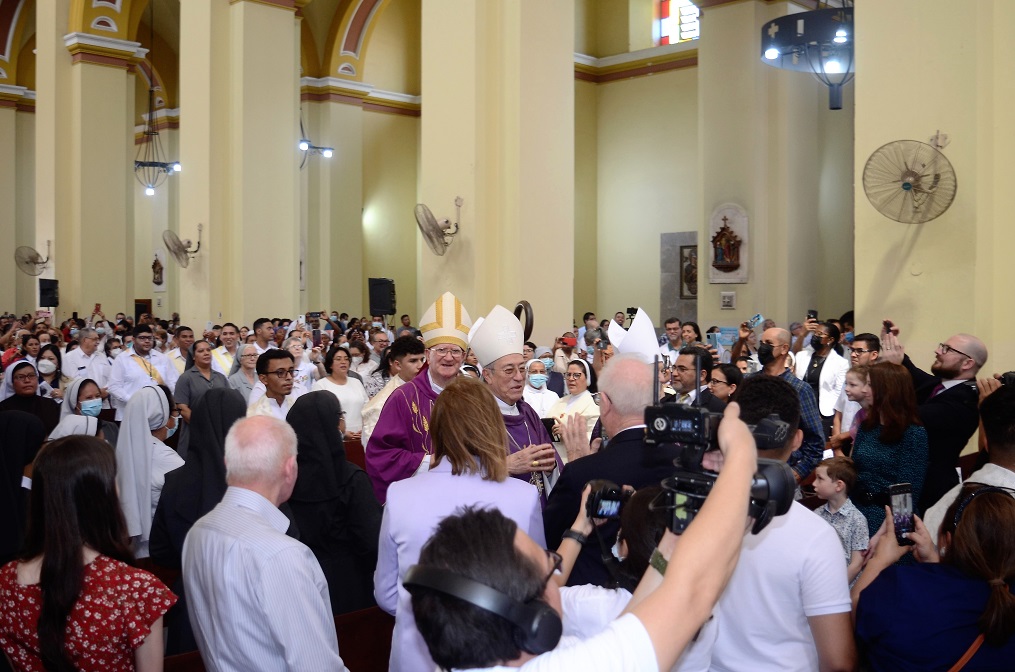 Monseñor Michael Lenihan asume como primer arzobispo de la arquidiócesis de San Pedro Sula